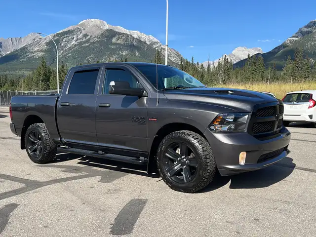 2023 Ram 1500 Classic EXPRESS