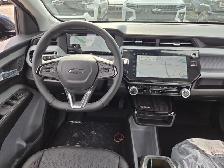 2027 Chevrolet Bolt RS Cooled Seats - Photo 7