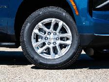 2026 Chevrolet Suburban LS - Photo 5