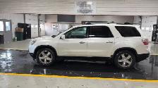 2011 GMC Acadia - Photo 2