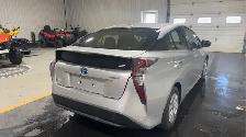 2016 Toyota Prius - Photo 5