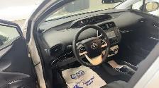 2016 Toyota Prius - Photo 21