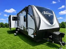 2017 Grand Design Imagine 2950RL - Photo 2
