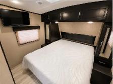 2017 Grand Design Imagine 2950RL - Photo 9