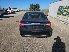 2012 Chrysler 200 - Photo 7