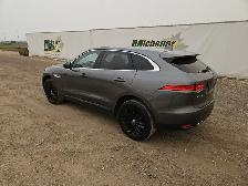 2017 Jaguar F-PACE - Photo 3