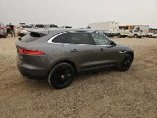 2017 Jaguar F-PACE - Photo 4
