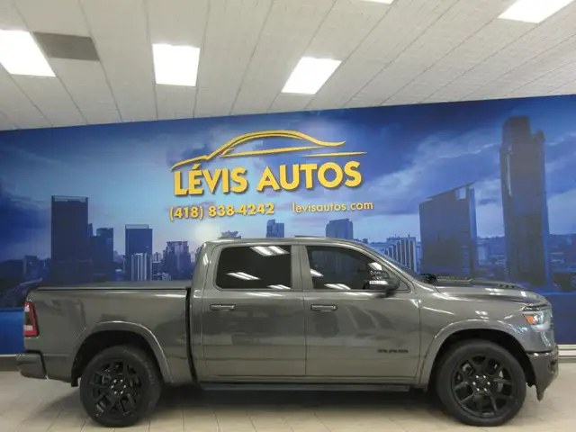 RAM 1500 2022 LARAMIE SPORT NIGHT EDITION TOIT PANO / ECRAN 12PO