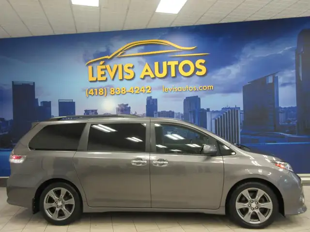 TOYOTA SIENNA 2017 SE 8 PASSAGERS CUIR CHAUFFANT CAMÉRA RECUL MA
