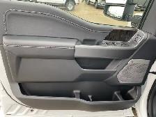 2026 Ford Super Duty F-350 SRW Lariat | 618A | 4X4 | Crew Cab - Photo 6