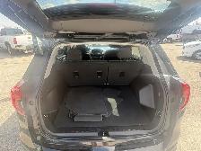 2024 GMC Terrain SLE AWD - Photo 6