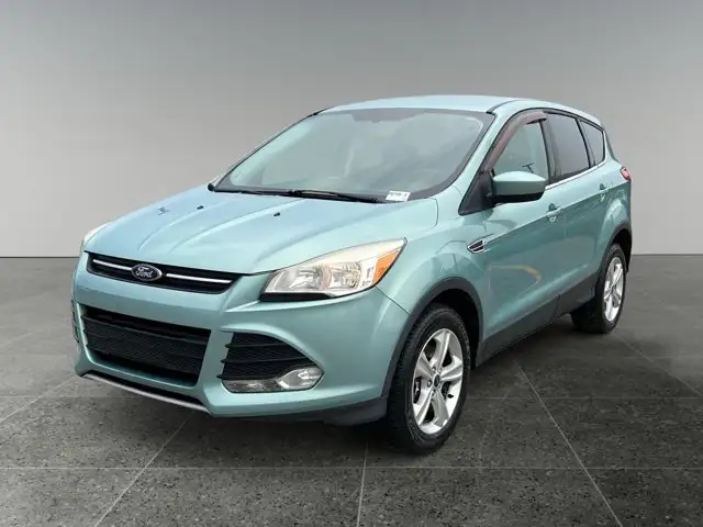 2013 Ford Escape SE / 4WD