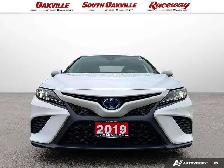 2019 Toyota Camry LE | HYBRID | SUNROOF | CLEAN CARFAX | NO ACCI - Photo 2