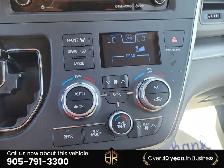 2018 Toyota Sienna LE | AWD | Power doors - Photo 15