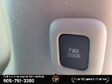 2018 Toyota Sienna LE | AWD | Power doors - Photo 24