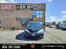 2016 Toyota Sienna LE | AWD | Power doors - Photo 2