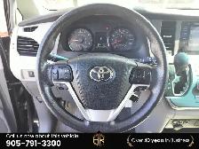 2016 Toyota Sienna LE | AWD | Power doors - Photo 12