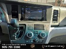 2016 Toyota Sienna LE | AWD | Power doors - Photo 17