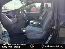 2016 Toyota Sienna LE | AWD | Power doors - Photo 21