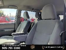 2016 Toyota Sienna LE | AWD | Power doors - Photo 23