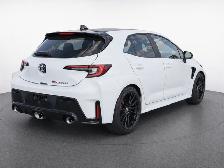 2026 Toyota GR Corolla Automatic PREMIUM TRIM / MANUAL - Photo 4