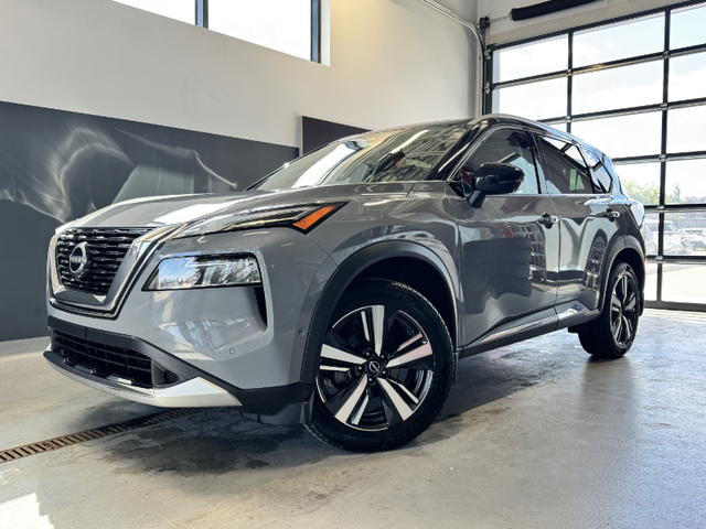 2023 NISSAN Rogue Platinum Ready to register in AB or SK with NO