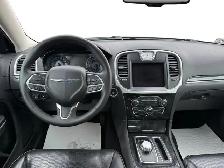 2023 Chrysler 300 Touring L - Photo 13