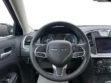 2023 Chrysler 300 Touring L - Photo 14