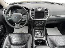 2023 Chrysler 300 Touring L - Photo 15
