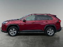 2024 Toyota RAV4 Hybrid XLE - Photo 2