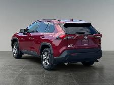 2024 Toyota RAV4 Hybrid XLE - Photo 4