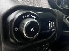 2025 Jeep Wrangler - Photo 14