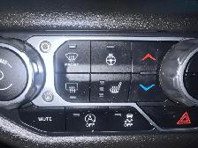 2025 Jeep Wrangler - Photo 26