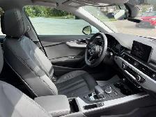 2018 AUDI A4 KOMFORT | 1 OWNER | PHENOMENAL CONDITION - Photo 13