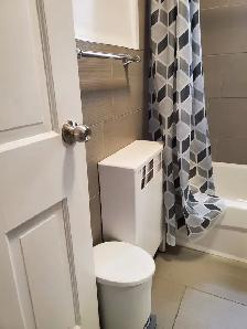 1br - Sept 1 – Fully Furnished Private Suite Yonge/Lawrence - Photo 11