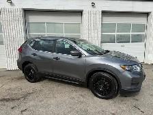 2017 Nissan Rogue - Photo 2