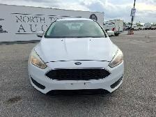 2017 Ford Focus - Photo 2