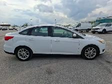 2017 Ford Focus - Photo 4