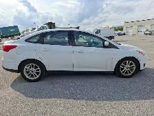 2017 Ford Focus - Photo 4