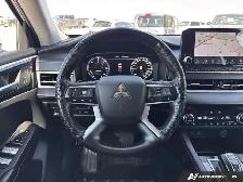 2023 Mitsubishi Outlander PHEV SEL | LEATHER SEATS | PANO-ROOF - Photo 22