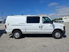 2012 Ford E-Series - Photo 4