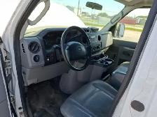 2012 Ford E-Series - Photo 10