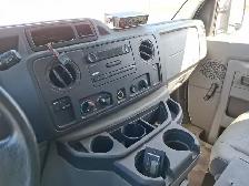 2012 Ford E-Series - Photo 12