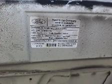 2012 Ford E-Series - Photo 16