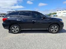 2017 Nissan Pathfinder - Photo 4