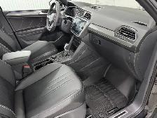 Volkswagen Tiguan Comfortline R-Line Black Edition 4MOTION 2024 - Photo 23