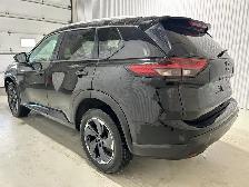 Nissan Rogue SV TI avec ensemble toit ouvrant 2025 à vendre - Photo 8