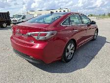 2016 Hyundai SONATA Hybrid - Photo 5