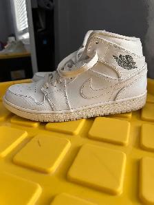 Nike Air Jordan 1 Mid - Photo 3