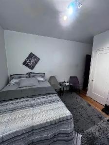 A private room in Cote des Neige NDG available immediately